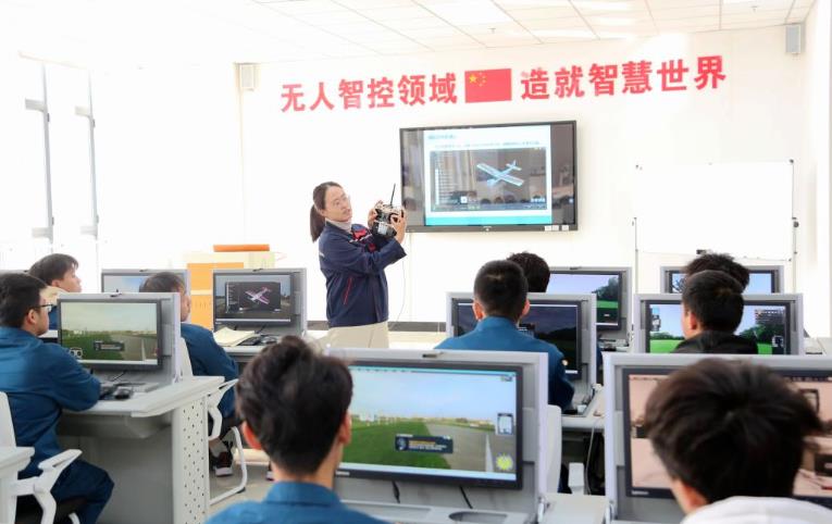 jn江南·体育官网入口国字招牌背后的育才暗码！从“国字号”到“国际范”看烟台职业